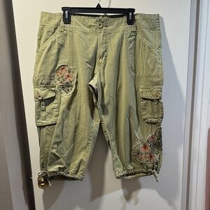 Embroidered Olive Green Capris